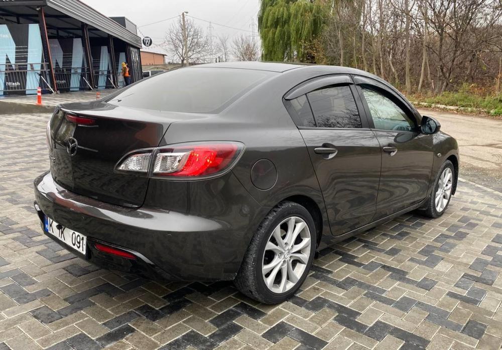 Mazda 3 3