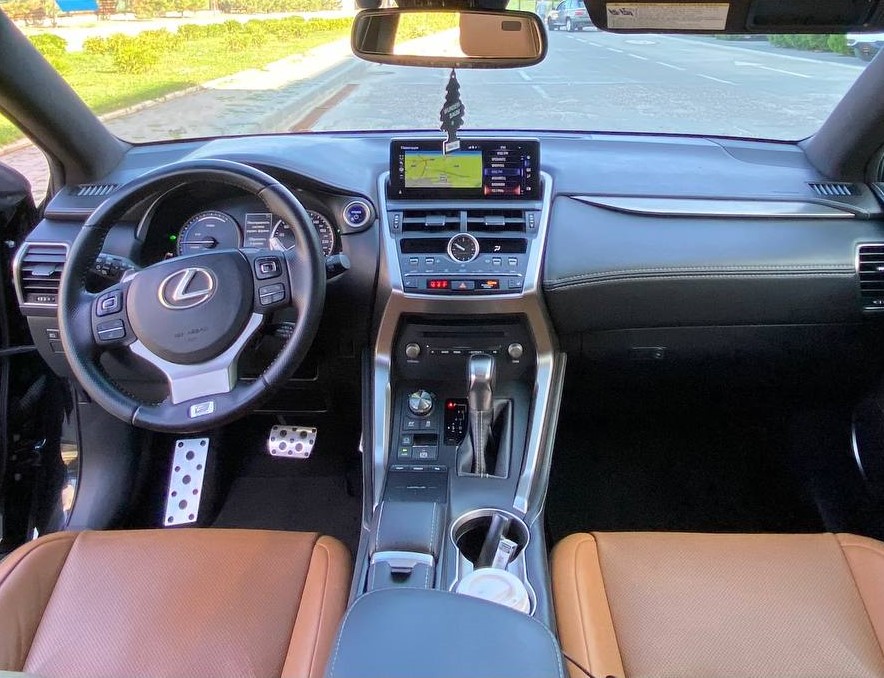 Lexus NX300H F Sport Black NX300H F Sport Black