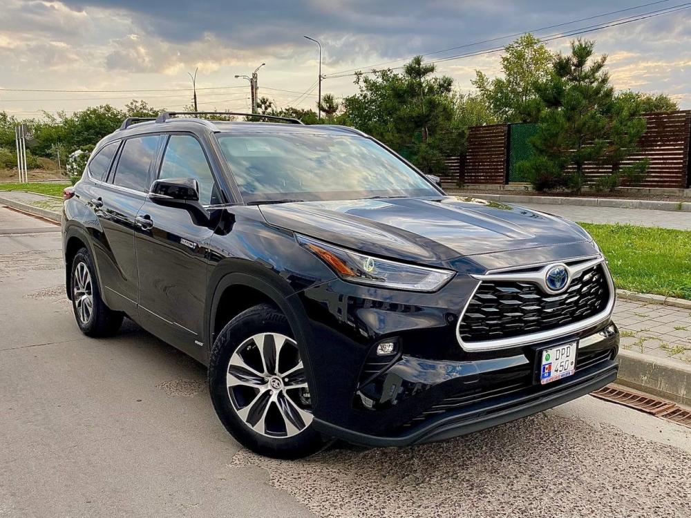 Toyota Highlander 8 Locuri Highlander 8 Locuri