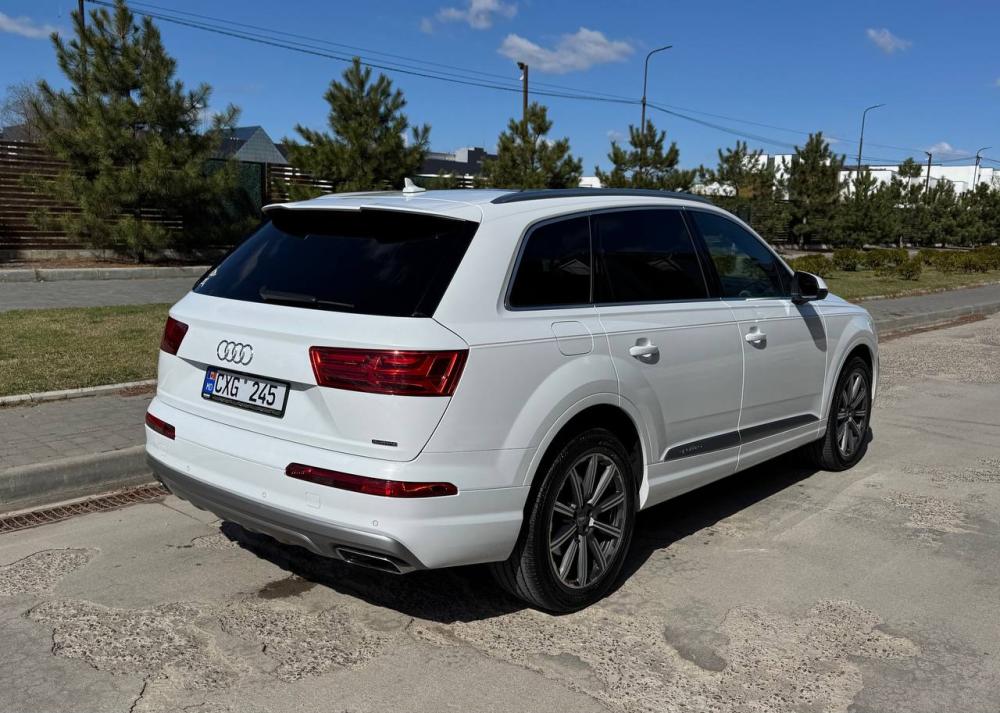 Audi Q 7  Q 7 