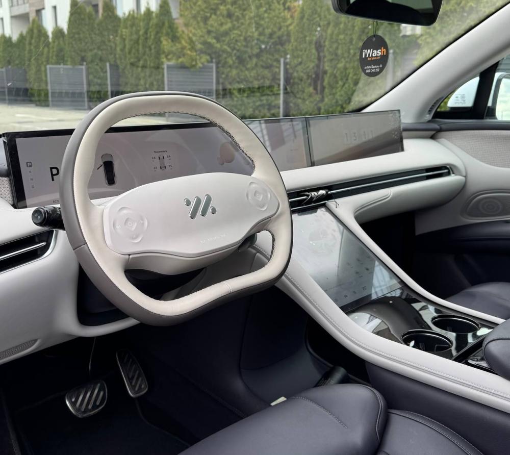 Tesla IM MOTORS IM MOTORS